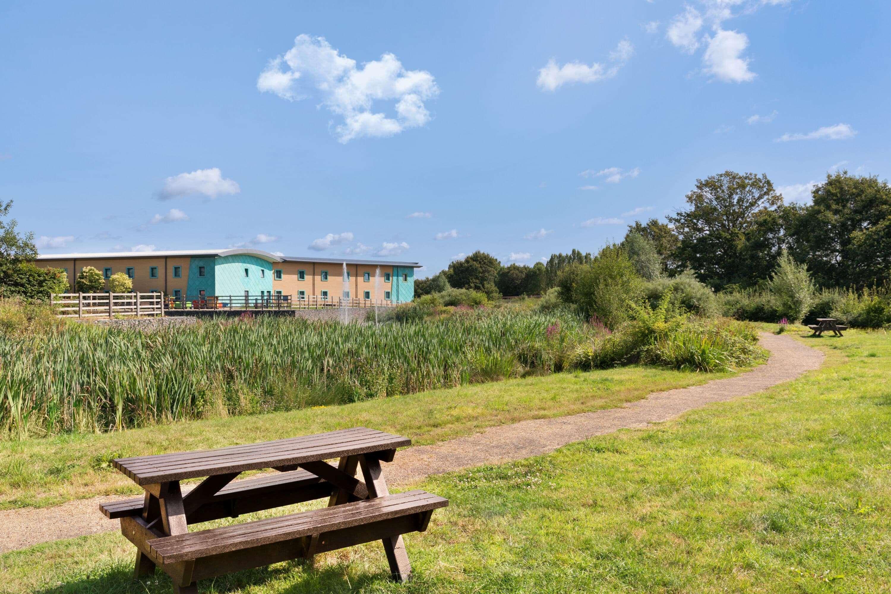 Ramada By Wyndham Cobham Hotel Cobham  Exterior photo